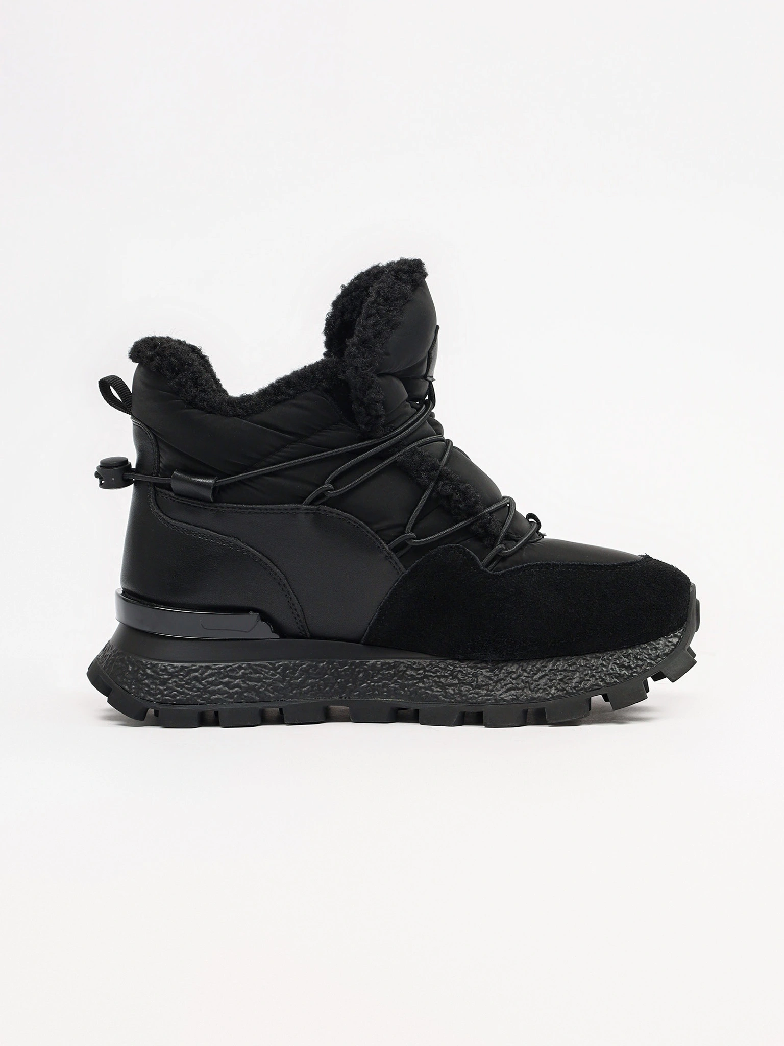 Кроссовки комбинированные черного цвета на рельефной подошве